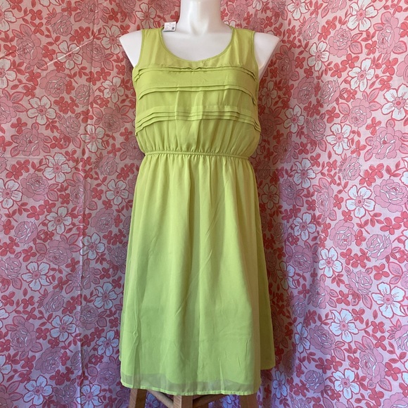 Maurices Dresses & Skirts - NWT Maurices lime green spring dress